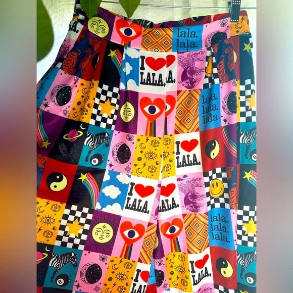 🖤🩷💙Dressed in LALA Colorful Graphic Pants💙🩷🖤 - Picture 3 of 7